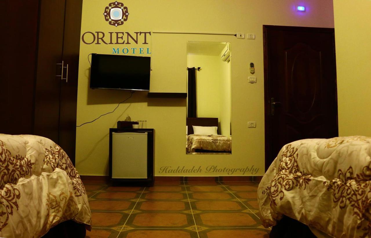 Orient Hotel Nablus Exterior foto